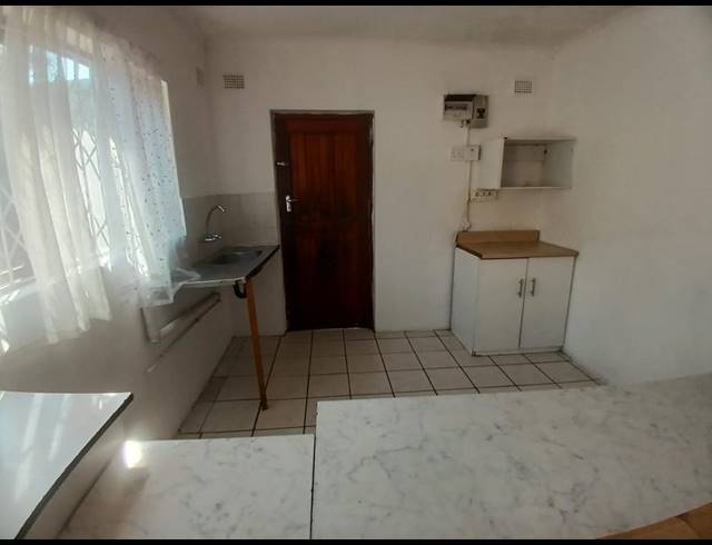 2 BEDROOM PROPERTY TO RENT IN HAVENSIDE